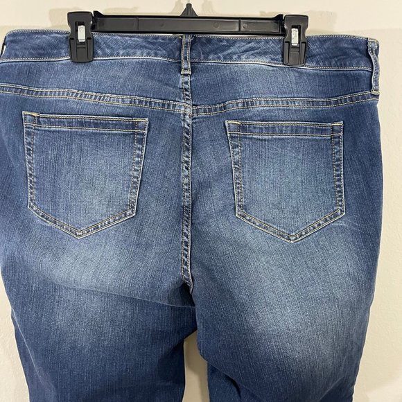 NWOT Torrid Plus Size Dark Wash Slim Boot Cut Jeans Size 18 Style 11426225 - Picture 11 of 12